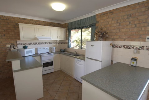 Acacia Apartments - Tourism Caloundra 6