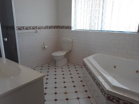 Acacia Apartments - Tourism Caloundra 5