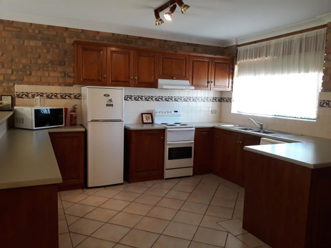 Acacia Apartments - Tourism Caloundra 3