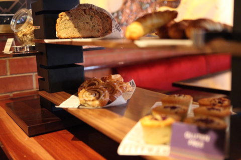 Arkaba Hotel - Tourism Caloundra 6