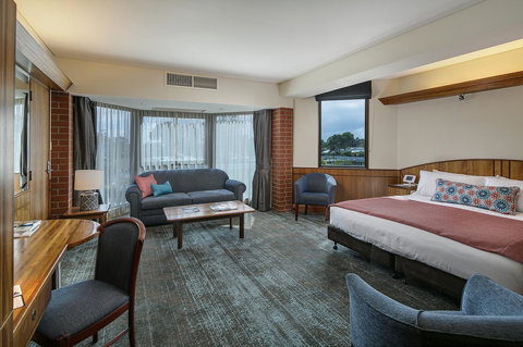 Arkaba Hotel - Tourism Caloundra 3