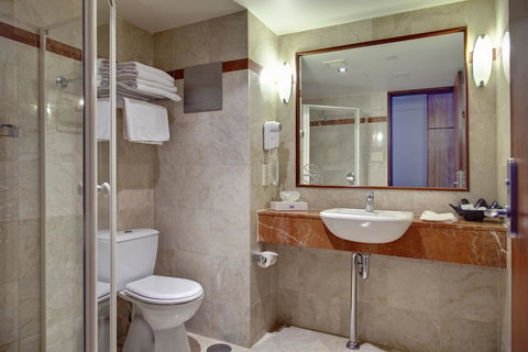 Arkaba Hotel - Tourism Caloundra 15