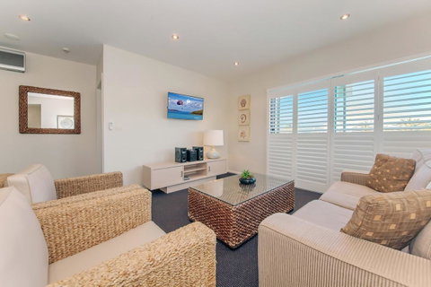 Pacific Blue 278-265 Sandy Pt Rd- Dual Key Access, Wifi, Linen And Air Conditioning - Tourism Caloundra 4