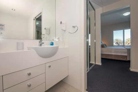 Pacific Blue 278-265 Sandy Pt Rd- Dual Key Access, Wifi, Linen And Air Conditioning - Tourism Caloundra 12