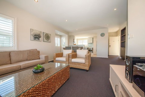Pacific Blue 278-265 Sandy Pt Rd- Dual Key Access, Wifi, Linen And Air Conditioning - Tourism Caloundra 5