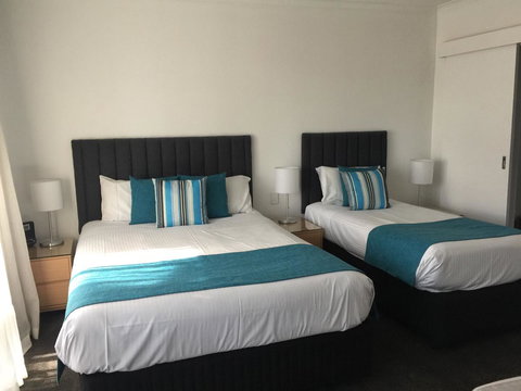 Ensenada Motor Inn And Suites - Tourism Caloundra 7