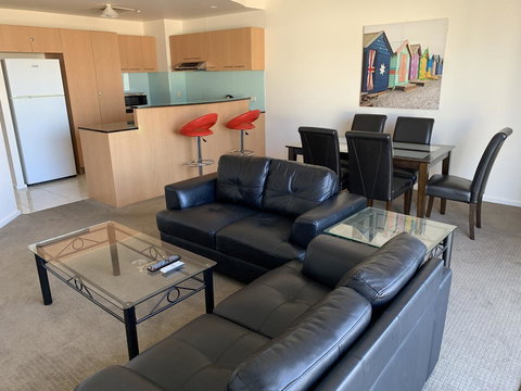 Ensenada Motor Inn And Suites - Tourism Caloundra 21