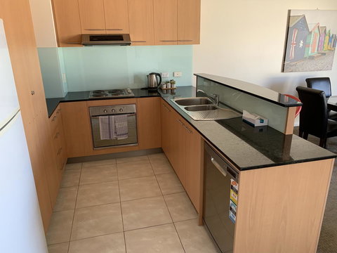 Ensenada Motor Inn And Suites - Tourism Caloundra 30