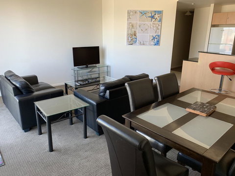 Ensenada Motor Inn And Suites - Tourism Caloundra 32