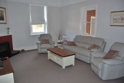 Jacaranda Cottage - Tourism Caloundra 6