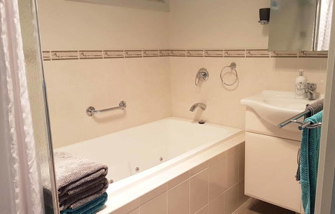 Admirals Inn - Tourism Caloundra 5