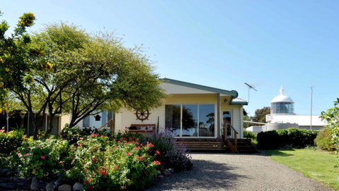 Admirals Inn - Tourism Caloundra 3