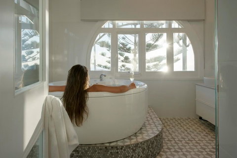 Seawall Apartments - Tourism Caloundra 26