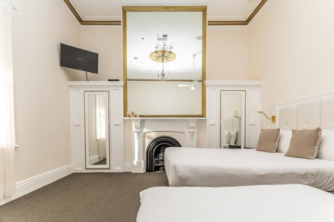 Seawall Apartments - Tourism Caloundra 5