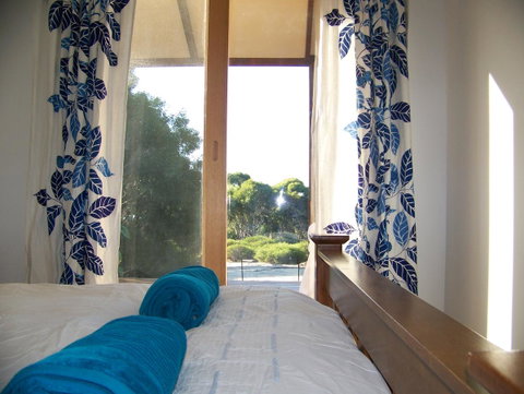 Mallee Bark Retreat - Tourism Caloundra 6