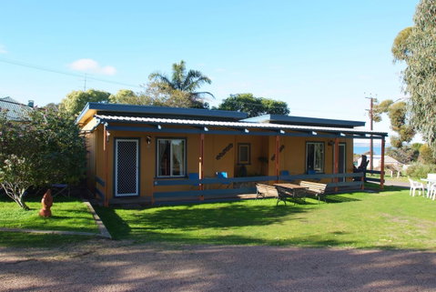 Casuarina Coastal Units - Tourism Caloundra 2
