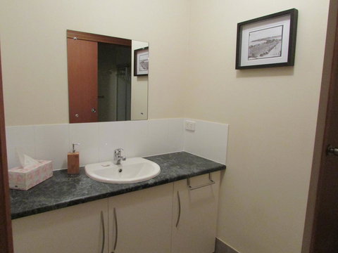 Lazy Days Cottage - Victor Harbor - Tourism Caloundra 19