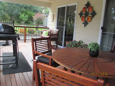 Lazy Days Cottage - Victor Harbor - Tourism Caloundra 5