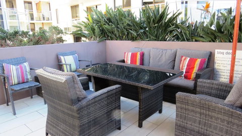 Bayview Beachfront Apartments, In Town Right On The Beach - Tourism Caloundra 24
