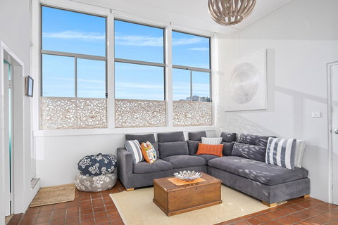 Beachfront Bliss - Tourism Caloundra 9