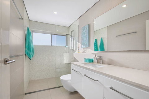 Beachfront Bliss - Tourism Caloundra 17