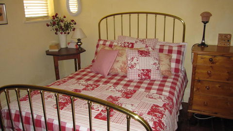 Gainsborough Cottage - Tourism Caloundra 3