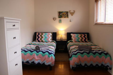 Grace Cottage - Tourism Caloundra 13