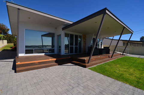 Beachview - Tourism Caloundra 1
