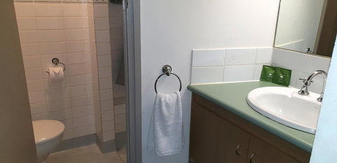 Nightcap At Hotel Victor - Tourism Caloundra 4