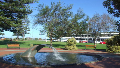 Nightcap At Hotel Victor - Tourism Caloundra 20