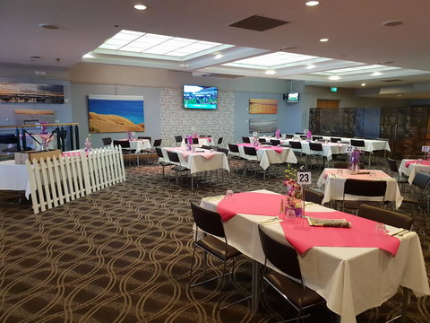 Nightcap At Hotel Victor - Tourism Caloundra 16