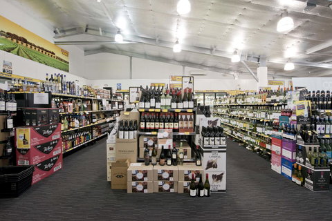 Nightcap At Hotel Victor - Tourism Caloundra 26