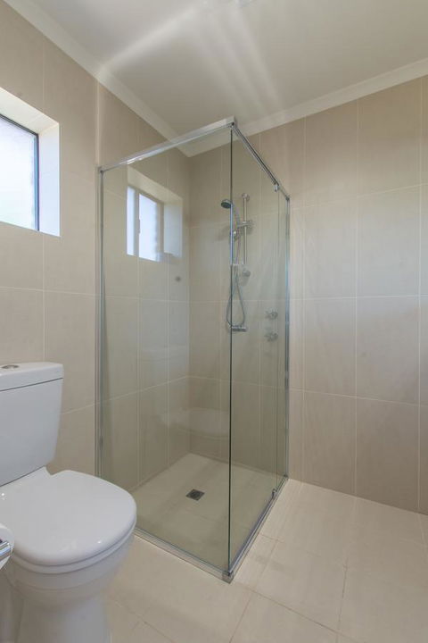 Mick O\'Sheas - Tourism Caloundra 23