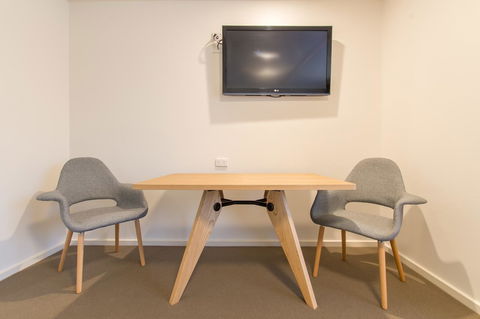 Mick O\'Sheas - Tourism Caloundra 8