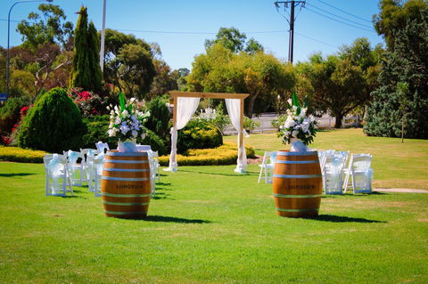 Mick O\'Sheas - Tourism Caloundra 12