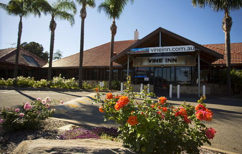 Vine Inn Barossa - Tourism Caloundra 27
