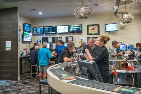 Vine Inn Barossa - Tourism Caloundra 18