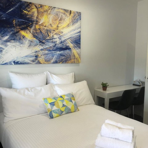 The Avenue Inn - Tourism Caloundra 11