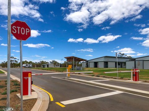 BIG4 The Bend Holiday Park - Tourism Caloundra 0