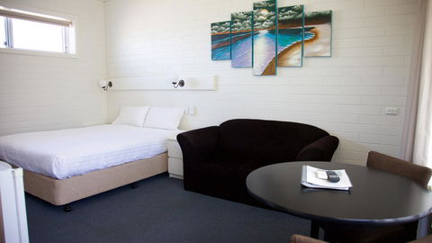 Guichen Bay Motel - Tourism Caloundra 34