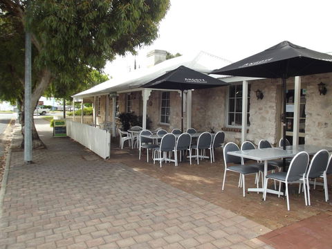 Guichen Bay Motel - Tourism Caloundra 13
