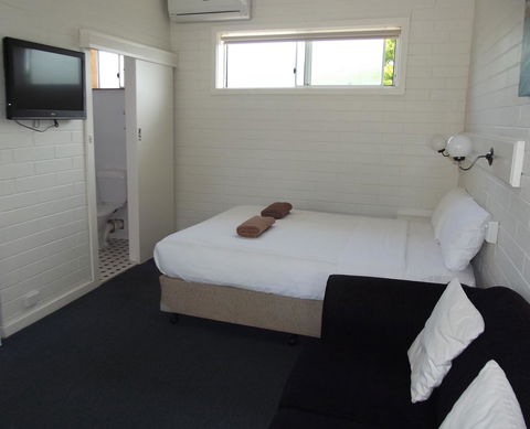 Guichen Bay Motel - Tourism Caloundra 35