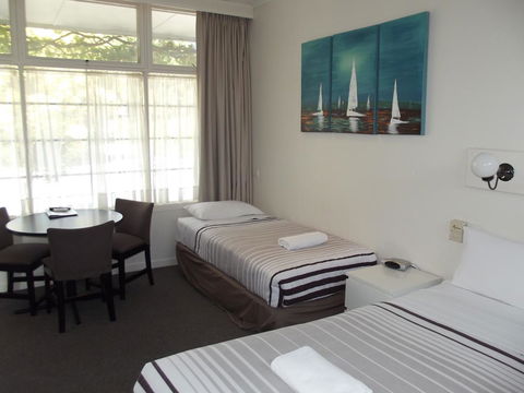 Guichen Bay Motel - Tourism Caloundra 19