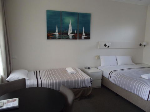 Guichen Bay Motel - Tourism Caloundra 18