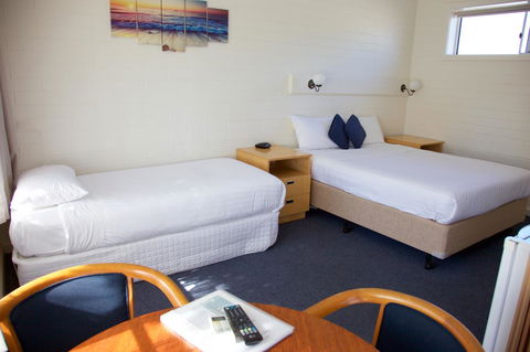 Guichen Bay Motel - Tourism Caloundra 17