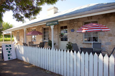 Guichen Bay Motel - Tourism Caloundra 12