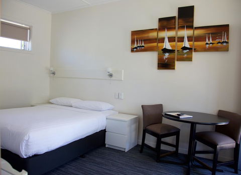 Guichen Bay Motel - Tourism Caloundra 6