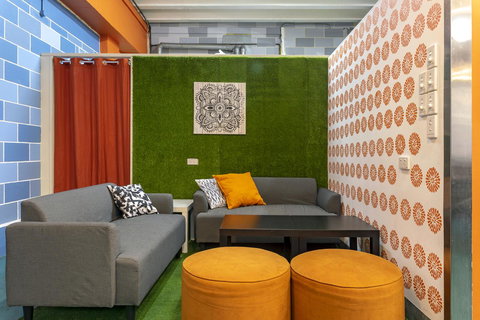 Tequila Sunrise Hostel Adelaide - Tourism Caloundra 2