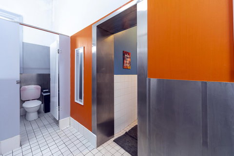 Tequila Sunrise Hostel Adelaide - Tourism Caloundra 8