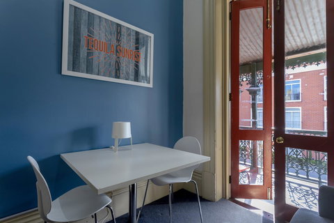 Tequila Sunrise Hostel Adelaide - Tourism Caloundra 13